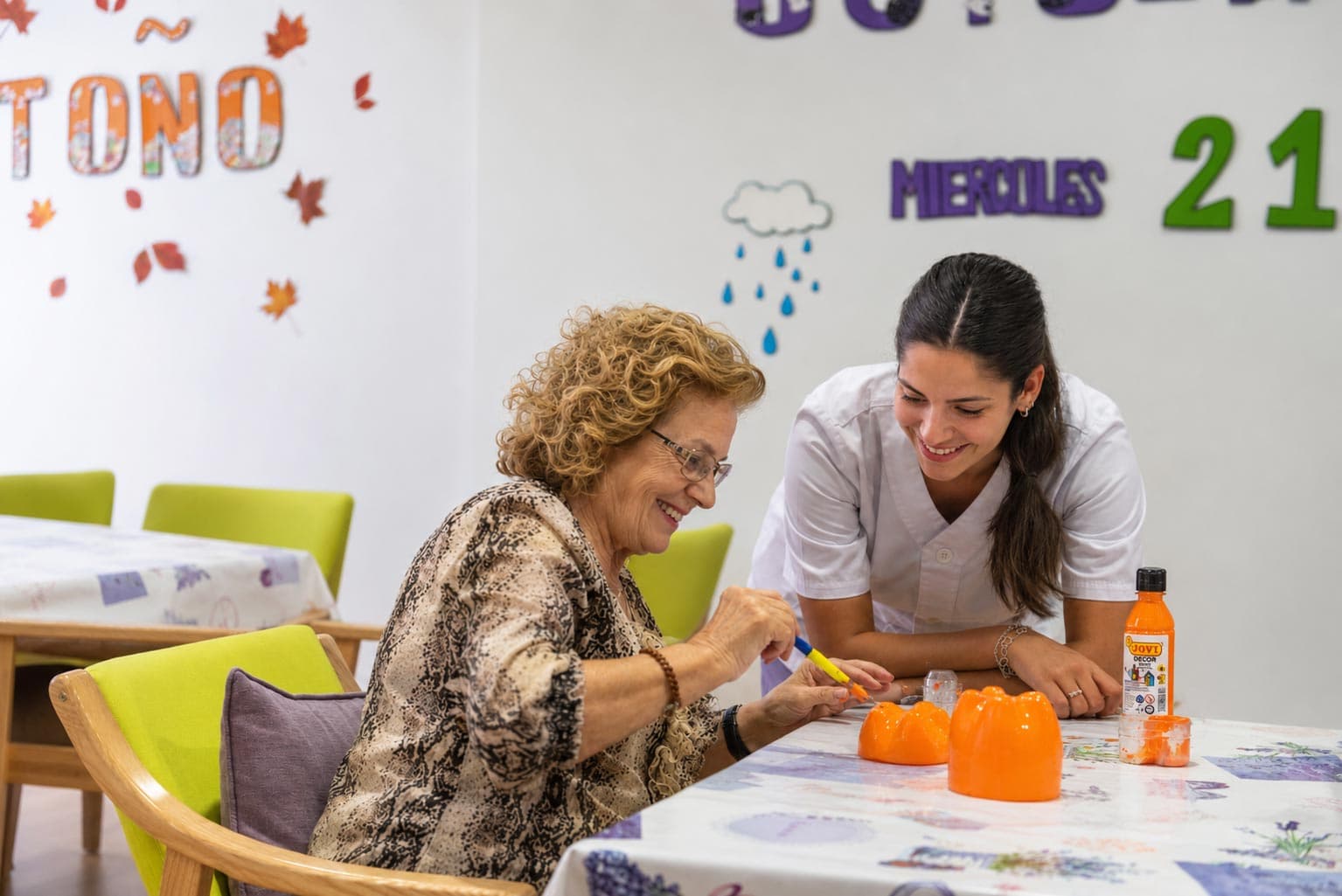 Taller de manualidades en el centro de día Bo-Lar de Vigo
